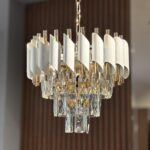 Candelabru Luxury Crystal White 30 cm – Cristal K9 Premium, 3 Surse, Finisaj Alb Mat și Auriu