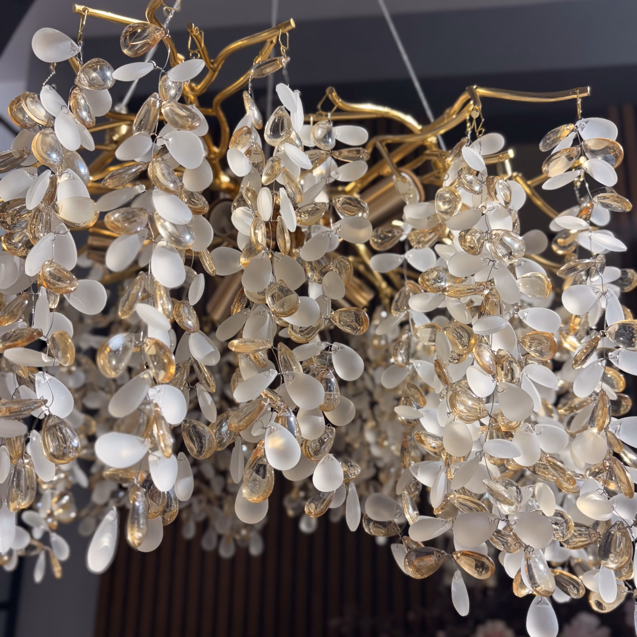 image00004 Candelabru Crystal Velvet Gold 59 cm – Design Organic „Tree of Light”, 6 Surse, Finisaj Auriu Antichizat - imagine 1