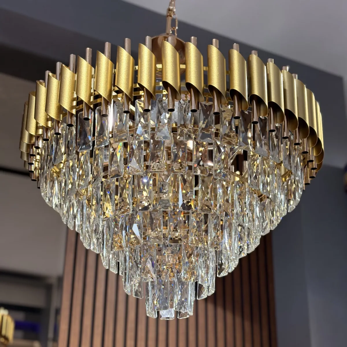 Candelabru Luxury Cristal Gold 60 cm – Cristal K9 Premium și Metal Auriu, 8 Becuri E14, Design Modern pentru Living și Dining - imagine 2