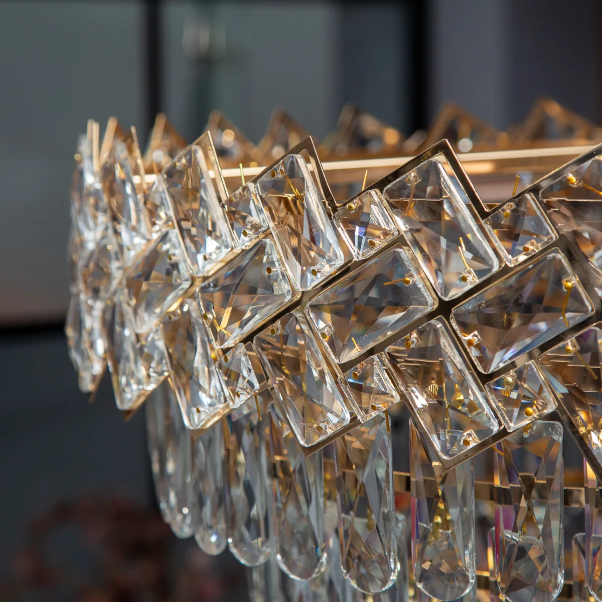 Candelabru Cristal Ice Cascade Golden 60 cm – Cristal K9 Premium și Metal Auriu, 8 Surse E14, Design Modern de Lux pentru Living-uri și Dormitoare - imagine 14