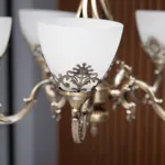 Candelabru Clasic Vintage Bronze – Lustră cu 5 Surse de Lumină, Abajururi din Sticlă Mată și Detalii Filigran, Ideal pentru Living sau Dining - imagine 3
