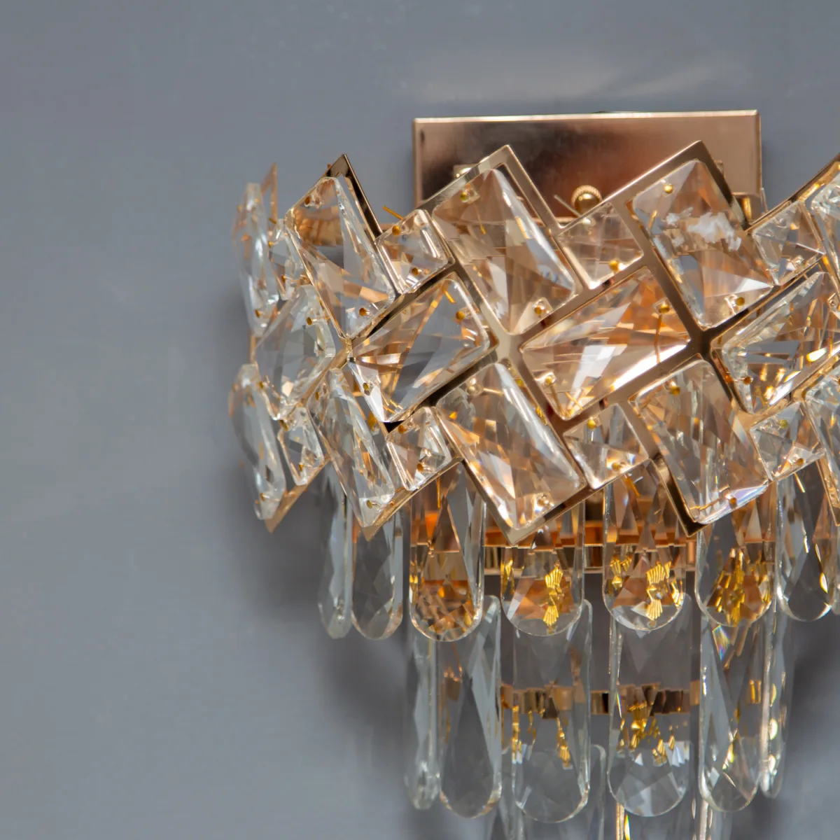 Aplică Cristal Ice Cascade Golden – Cristal K9 Premium și Metal Auriu, 2 Becuri E27, Design Elegant pentru Living, Dormitor și Hol - imagine 4