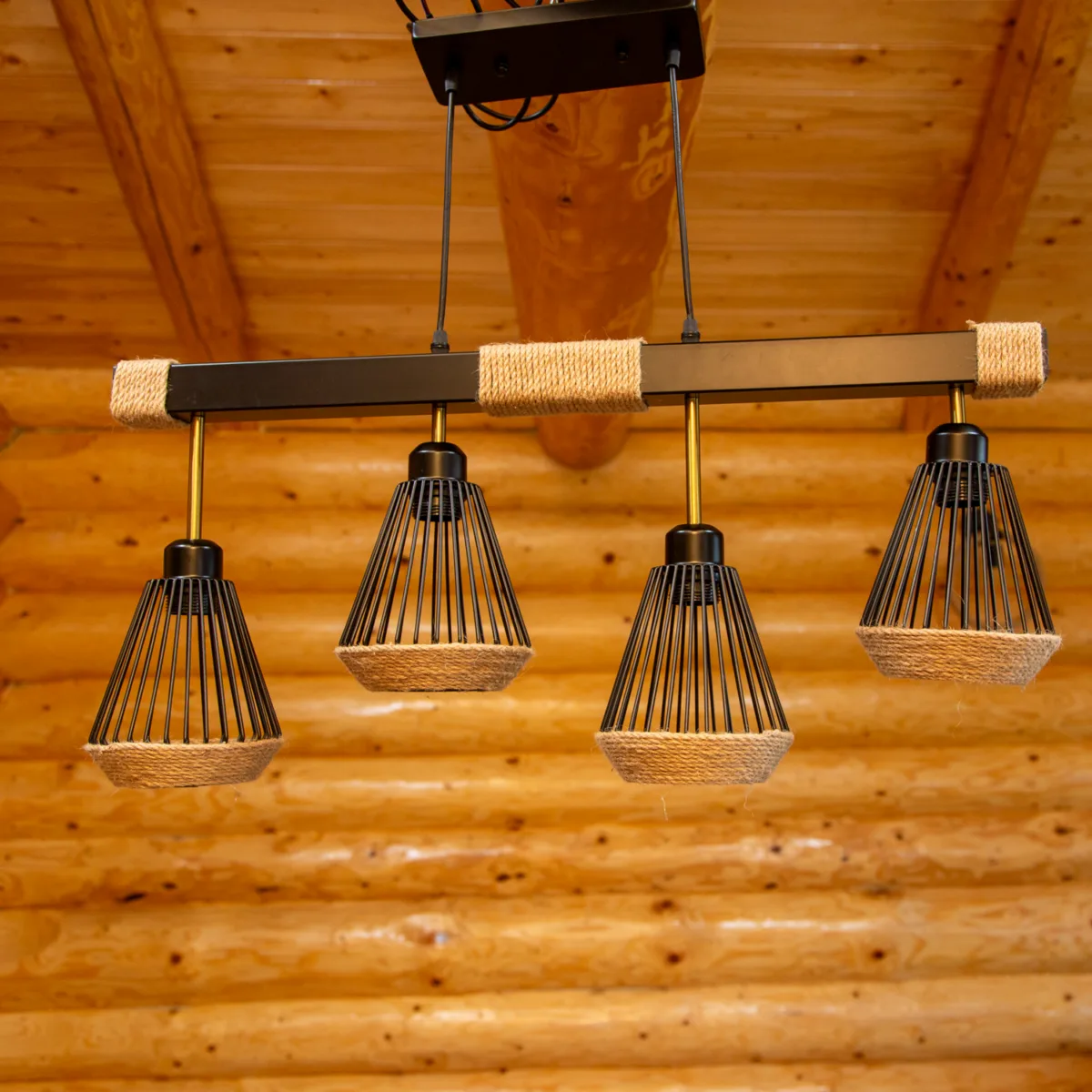Lustră Suspendată Liniară Rustic-Industrială 73 cm – Metal Negru cu Accente din Sfoară Naturală, 4 Becuri E27 - imagine 2