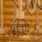 Candelabru Suspendat Rustic cu 6 Pendule 72 cm – Metal Negru și Sfoară Naturală, 6 Becuri E27 - imagine 7