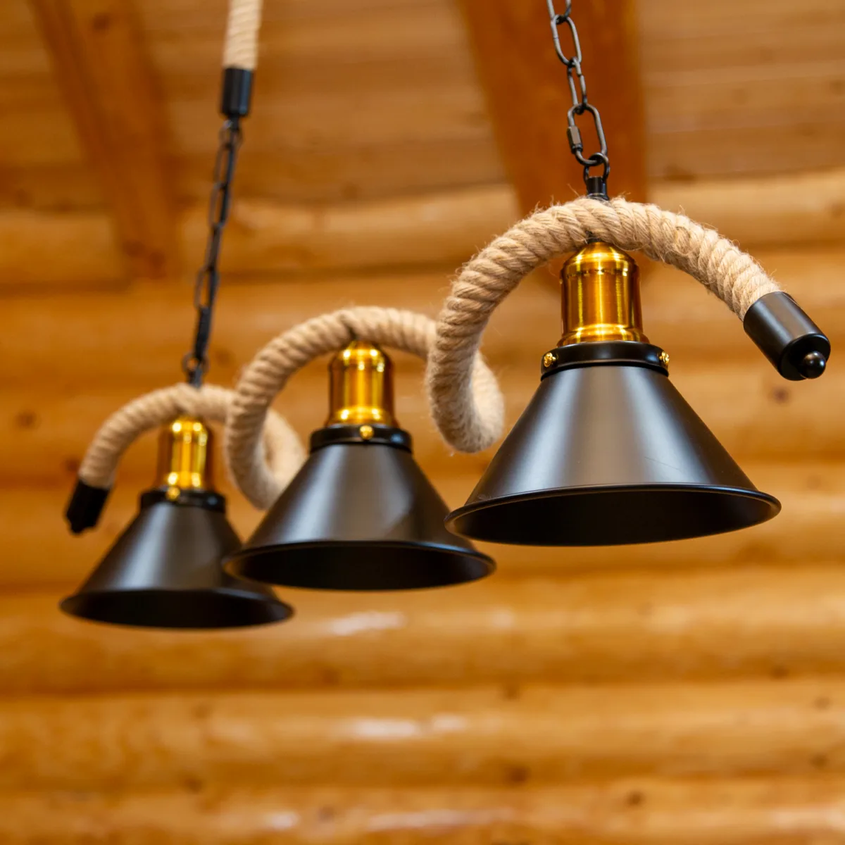 Lustră Suspendată Rustic Modernă cu Sfoară Ondulată 78 cm – Metal Negru cu Accente Aurii, 3 Becuri E27 - imagine 9