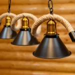 Lustră Suspendată Rustic Modernă cu Sfoară Ondulată 78 cm – Metal Negru cu Accente Aurii, 3 Becuri E27 - imagine 10