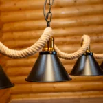 Lustră Suspendată Rustic Modernă cu Sfoară Ondulată 132 cm – Metal Negru cu Accente Aurii, 5 Becuri E27 - imagine 8