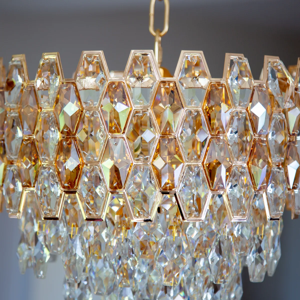 Candelabru Royal Cristal Gold 40 cm – Cristal K9 Premium și Metal Auriu, 5 Becuri E14, Design Elegant pentru Living și Dormitor - imagine 4