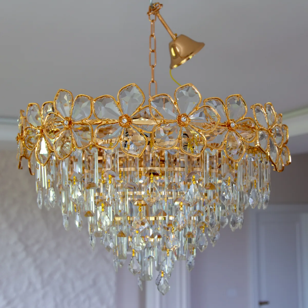 Candelabru Luxury Flower Cristal Gold 60 cm – Cristal K9 Premium și Metal Auriu, 10 Becuri E14, Design Luxos pentru Living și Dining - imagine 2