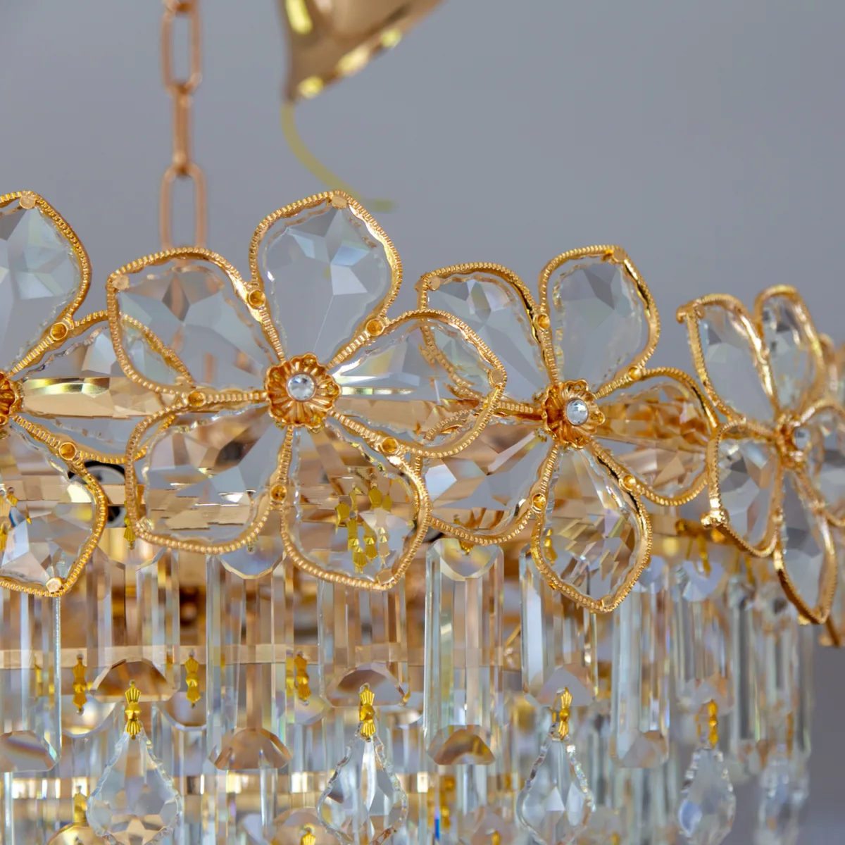 Candelabru Luxury Flower Cristal Gold 60 cm – Cristal K9 Premium și Metal Auriu, 10 Becuri E14, Design Luxos pentru Living și Dining - imagine 13