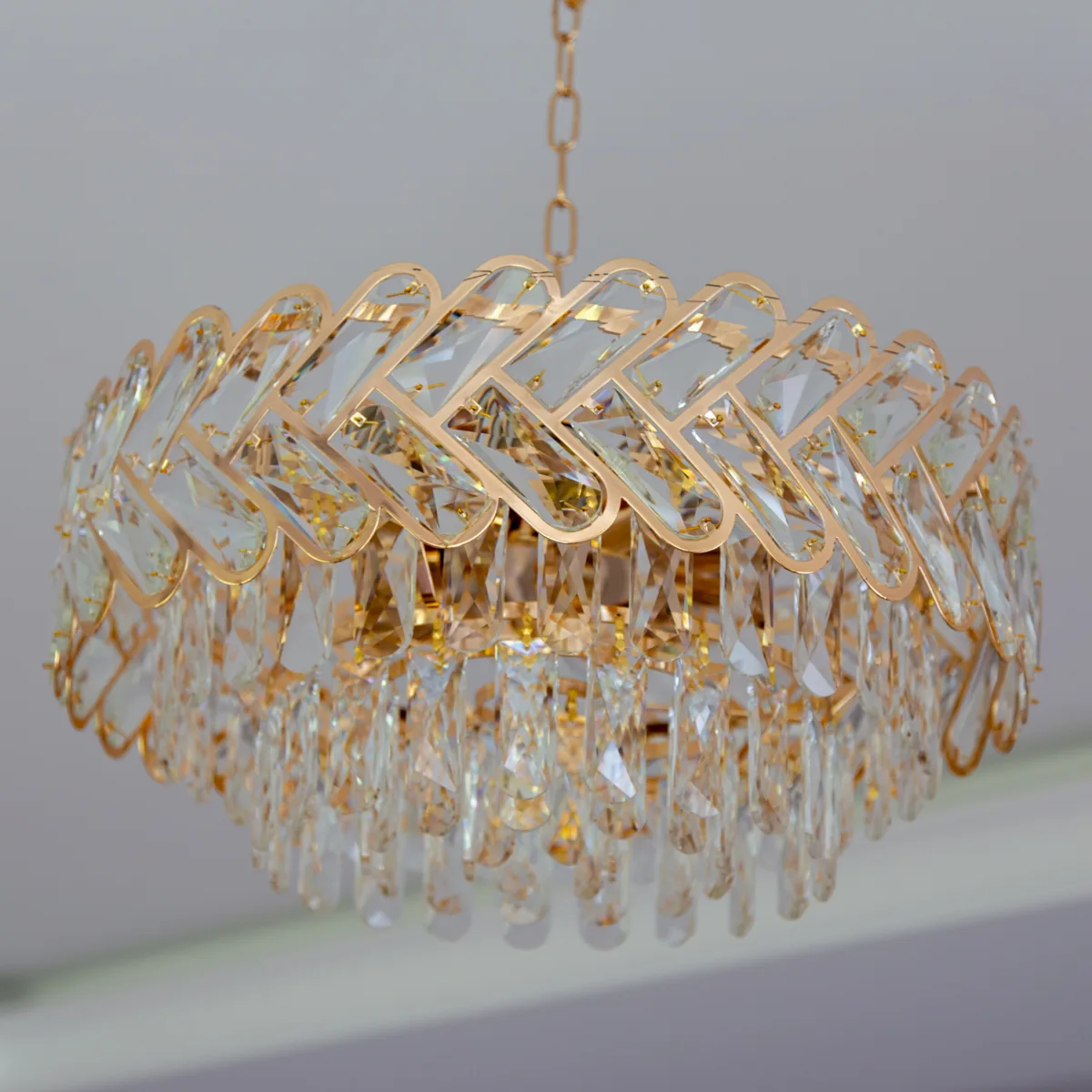 Candelabru Infinity Cristal Gold 45 cm – Cristal K9 Premium și Metal Auriu, 10 Becuri E27, Design Luxos pentru Living și Dormitor - imagine 11