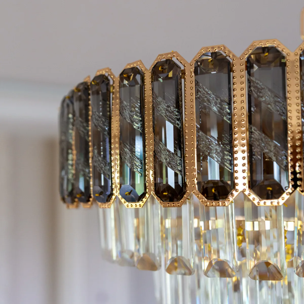 Candelabru Royal Gold Smoke 50 cm – Cristal K9 Fumuriu și Metal Auriu, 8 Becuri E27, pentru Living și Dormitor - imagine 10