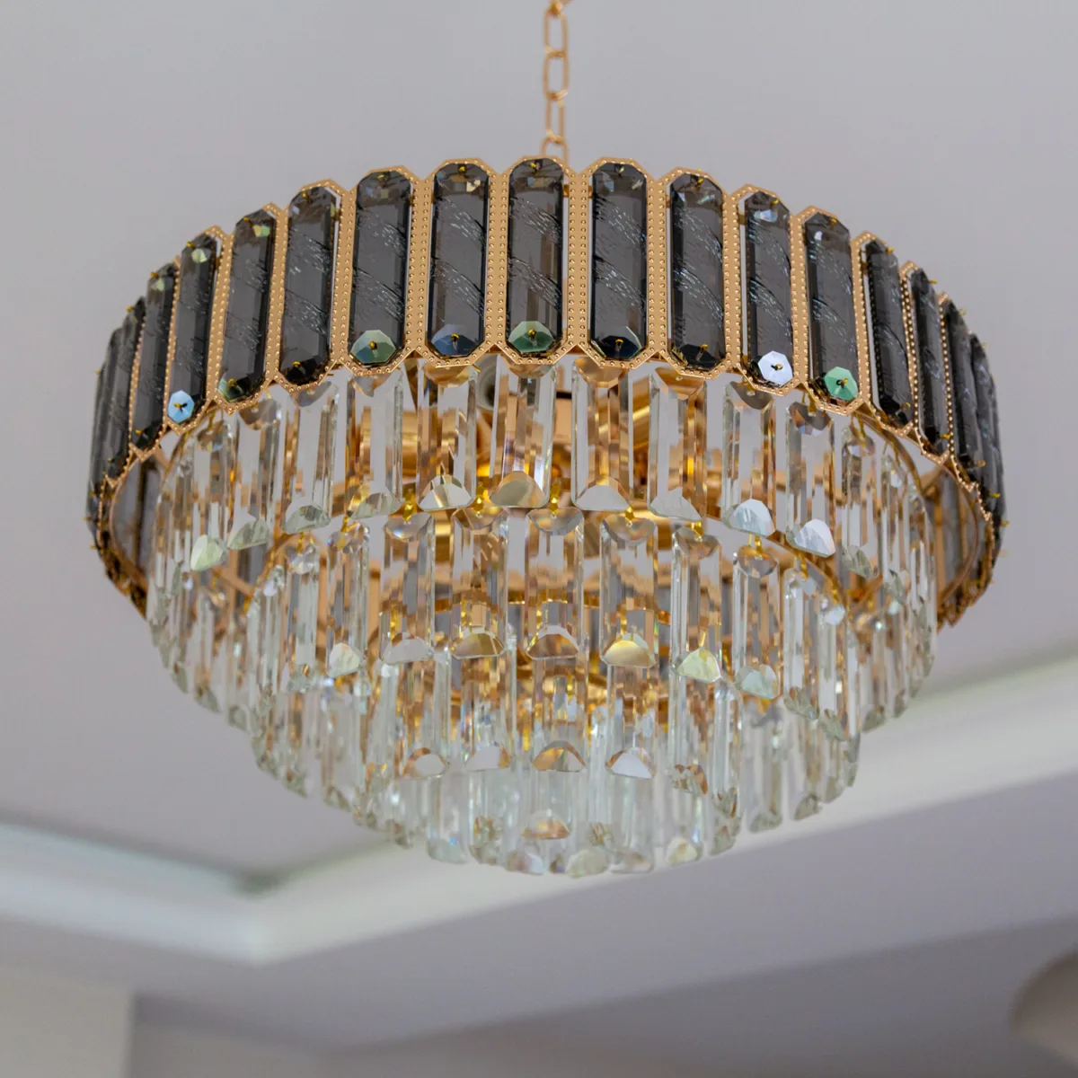 Candelabru Royal Gold Smoke 50 cm – Cristal K9 Fumuriu și Metal Auriu, 8 Becuri E27, pentru Living și Dormitor - imagine 8