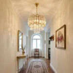 Candelabru Diamond Glow Gold 30 cm – Cristale K9 Transparente și Metal Auriu, 3 Surse E27, Design Elegant pentru Hol și Dormitor
