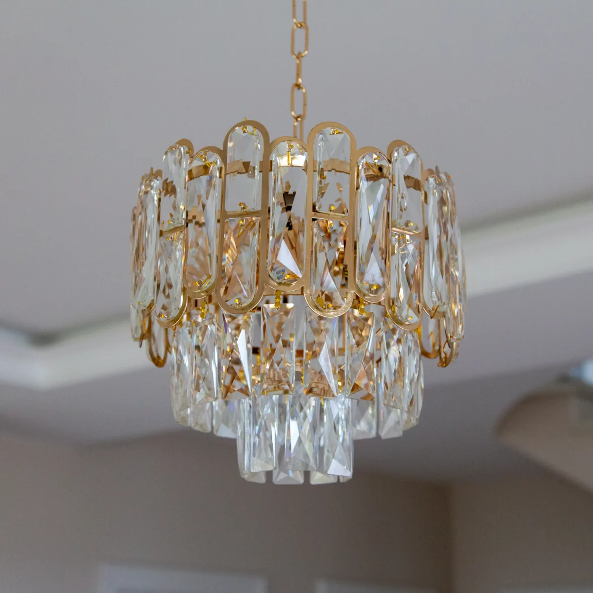 Candelabru Diamond Glow Gold 30 cm – Cristale K9 Transparente și Metal Auriu, 3 Surse E27, Design Elegant pentru Hol și Dormitor - imagine 13